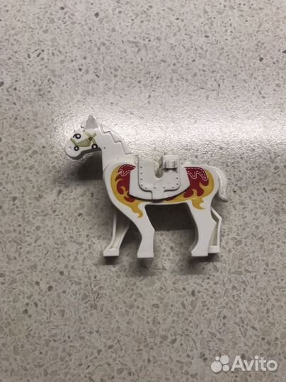 Лошадка пони из конструктора бу