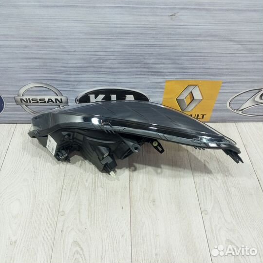 Фара Renault sandero stepway Прав