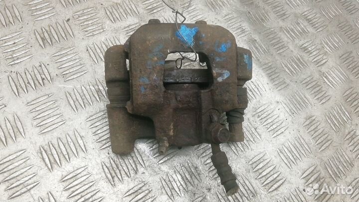 Суппорт тормозной задний левый toyota prius XW20 2