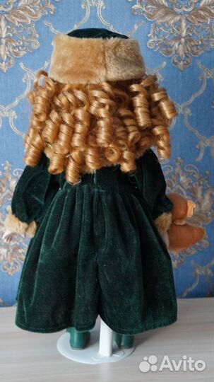 Кукла фарфоровая коллекционная Remeco Collection