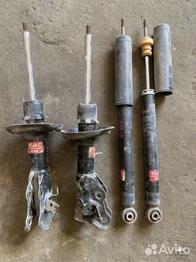 Стойки, амортизаторы Honda Civic