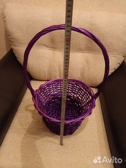 Корзина плетеная для цветов (подарков) б/у