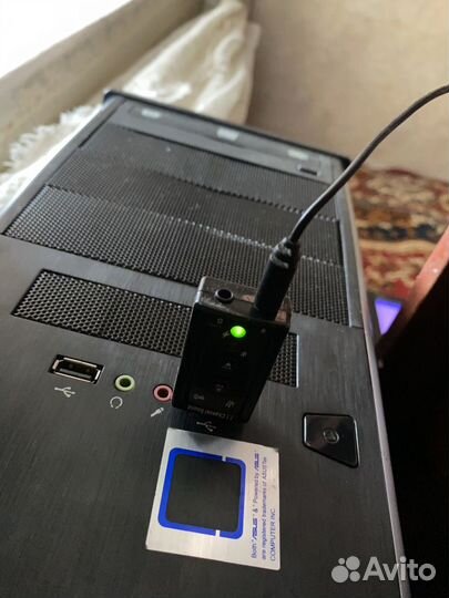 Петличный микрофон boya BY-M1 со звуковой картой