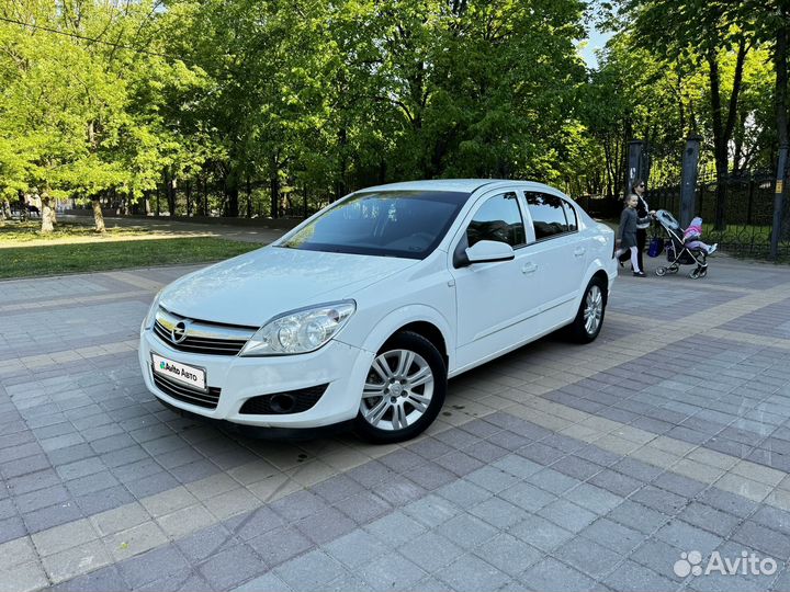 Opel Astra 1.6 МТ, 2008, 197 000 км