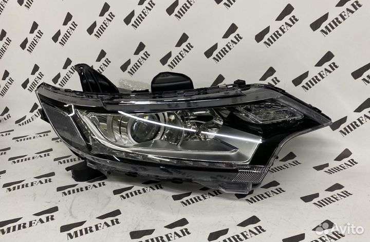 Фара правая Mitsubishi Outlander III 2015-н.в. Рес