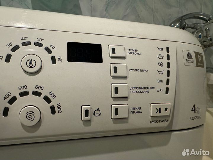 Узкая стиральная машина Hotpoint Ariston 4кг