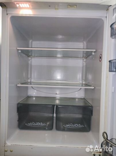 Холодильник snaige