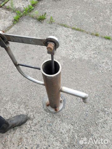 Ручная колонка для воды