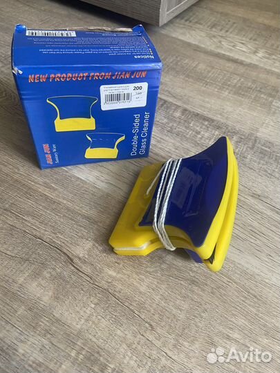 Магнитная щётка для мытья окон (1 стекло)