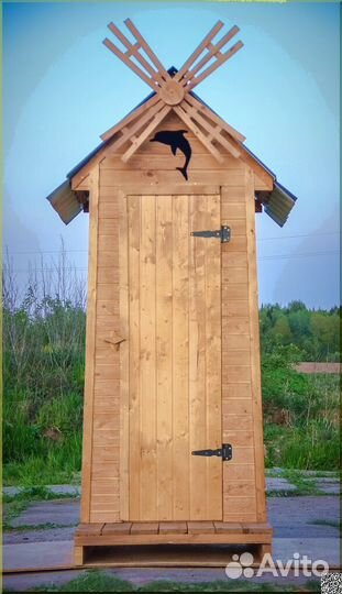 Уличный туалет деревянный SKU003