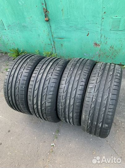 Bridgestone Potenza S001 225/45 R18 и 255/40 R18 91Y