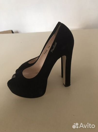 Босоножки женские