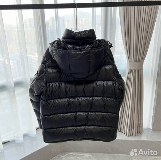 Пуховик Moncler