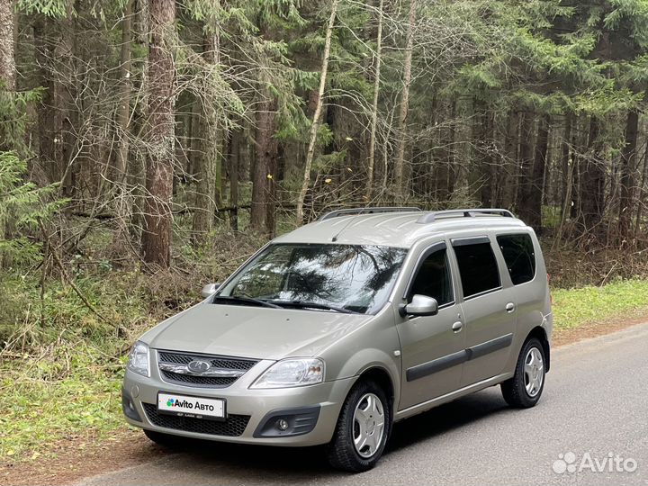 LADA Largus 1.6 МТ, 2014, 42 100 км
