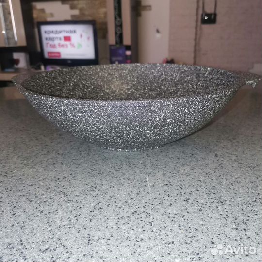 Сковорода Вок