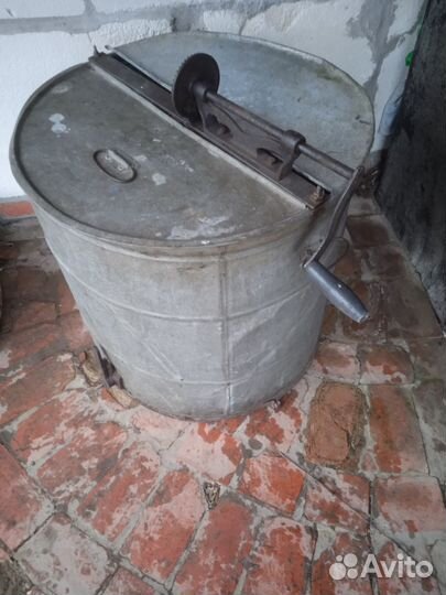 Медогонка 4 рамочная бу