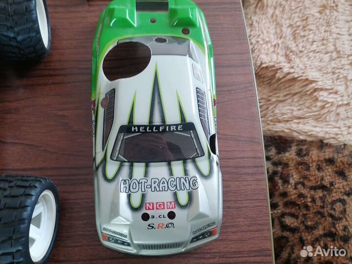 Радиоуправляемая машина на бензине