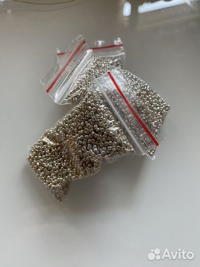 Бисер серебро