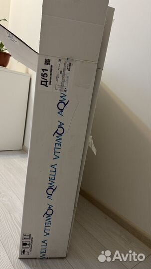 Шкаф с зеркалом в ванную70