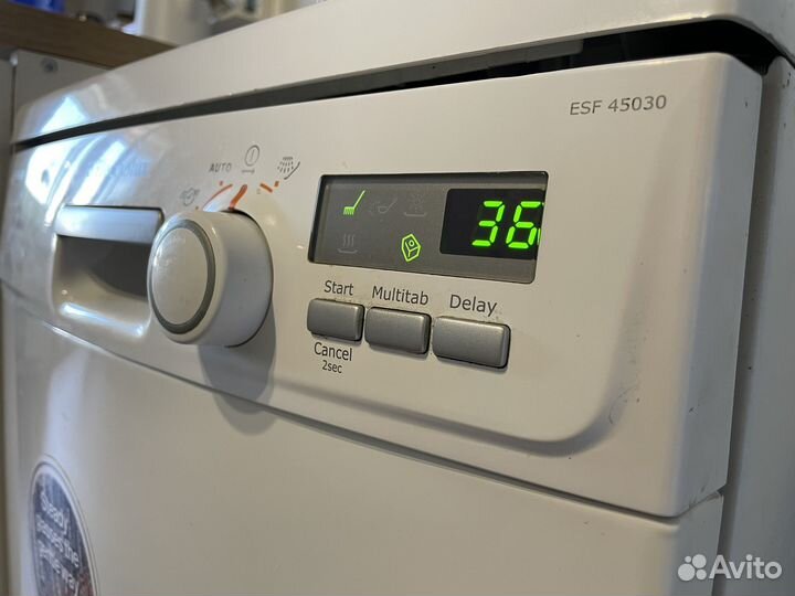 Посудомоечная машина Electrolux ESF 45030