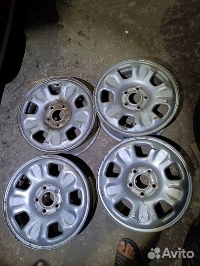 Диск стальной Renault Duster 403002241R