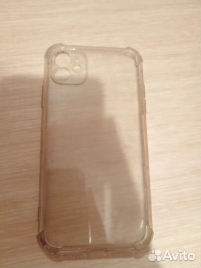 Чехлы на телефон iPhone 11