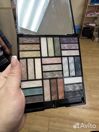 Палетка теней Ja-de