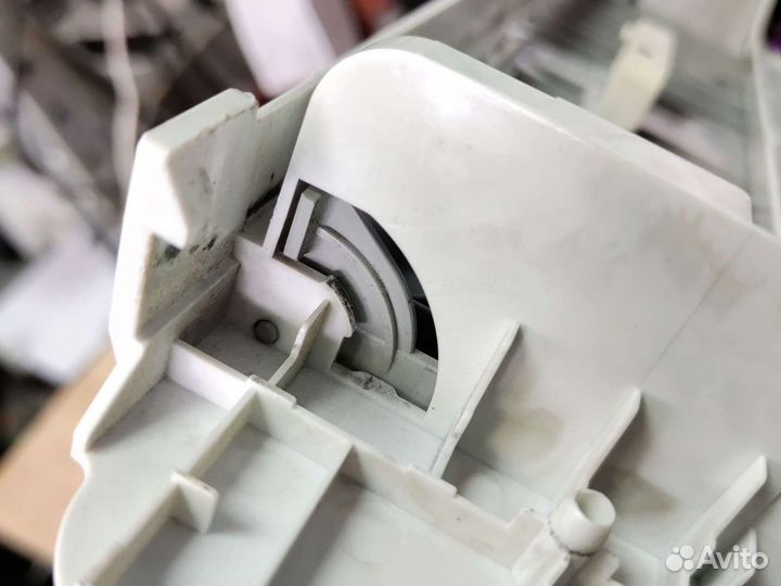 Передняя панель принтера HP p1102