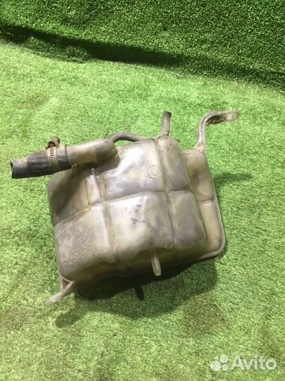 Расширительный бачок Ford Escort 95ab8k218b1c