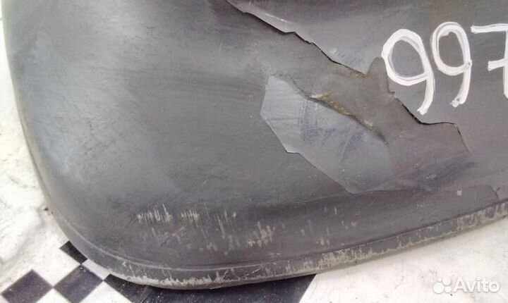 Брызговик передний Honda Legend 4