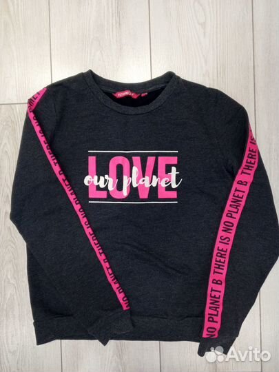 Одежда для девочки пакетом 134-140-146