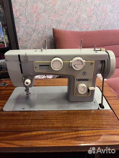 Швейная машинка подольск 142