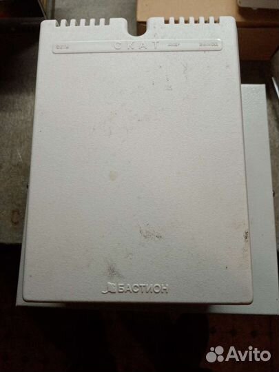 Источник бесперебойного питания