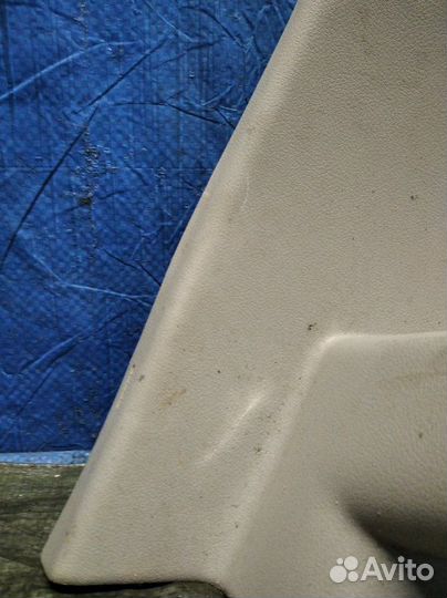 Обшивка стойки задняя правая Renault Sandero 2