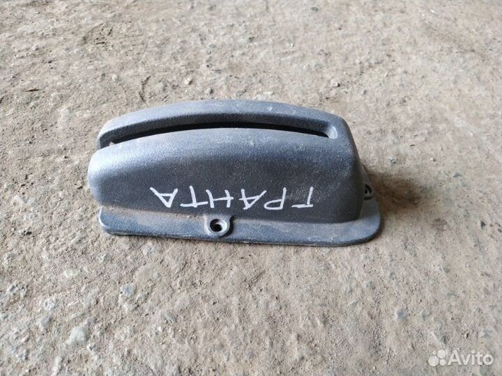 Кожух стояночного тормоза Лада Гранта седан