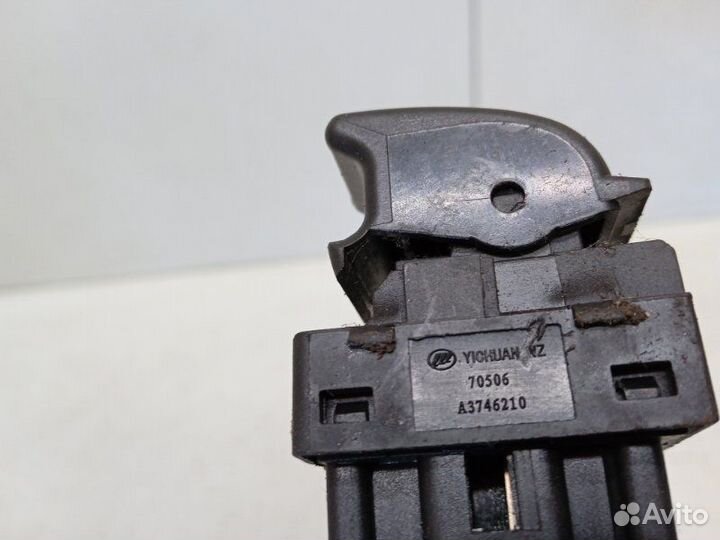 Кнопка стеклоподъемника Lifan X50 1.5 2017