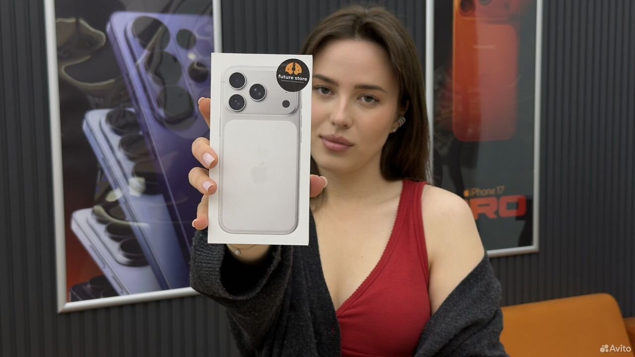 iPhone 17 Pro, 256 ГБ, SIM + eSIM