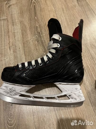 Хоккейные коньки bauer n5