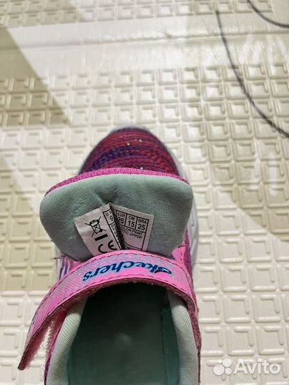 Кроссовки для девочки Skechers