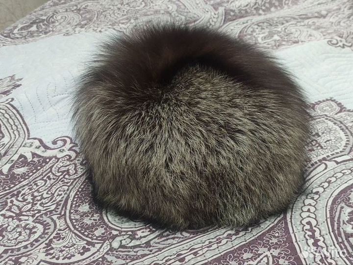 Женская меховая шапка