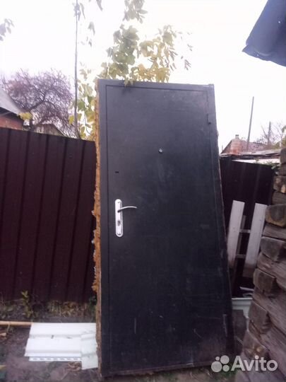 Дверь входная металлическая