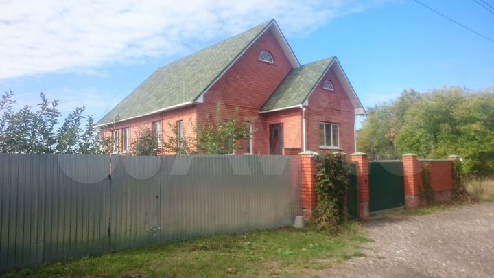 Дом 177,2 м² на участке 8,9 сот.