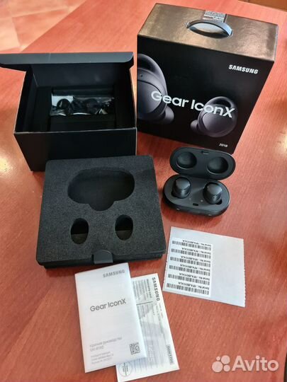 Наушники bluetooth стерео Samsung Gear IconX 2018