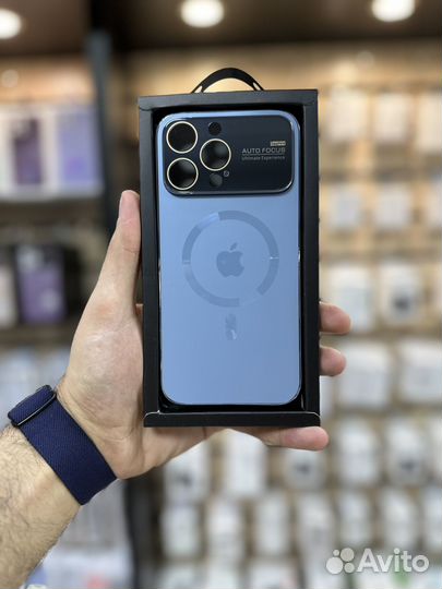 Чехол на iPhone