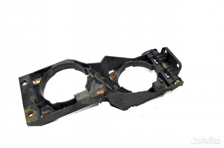 Рамка противотуманной фары, левая scania R-Series