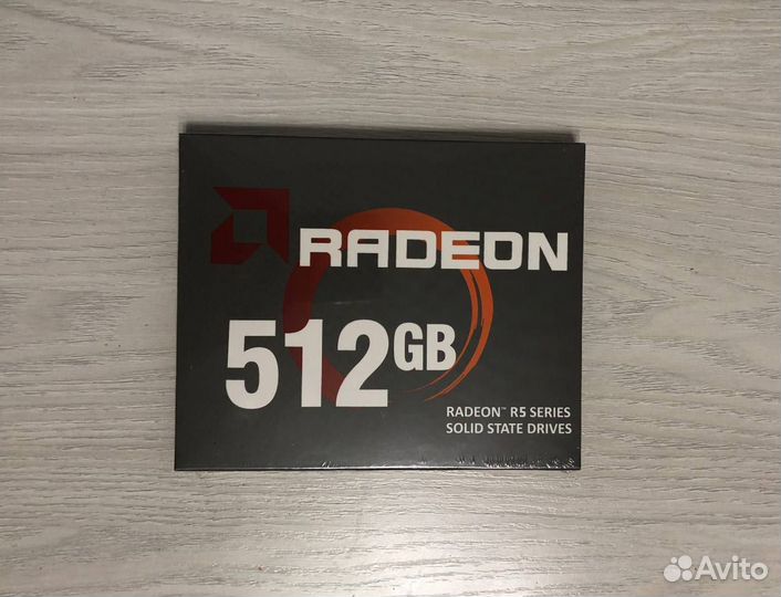 SSD диск AMD Radeon 2.5