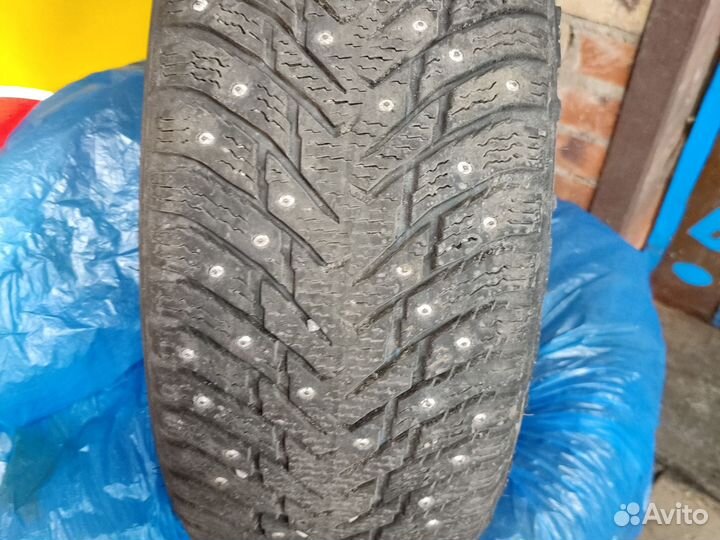 Nokian Tyres Hakkapeliitta 8 205/55 R16 94T