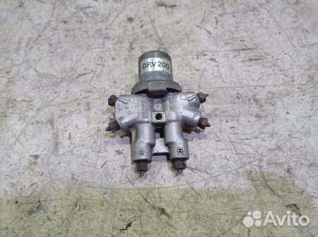 Распределитель тормозных усилий