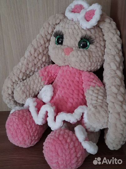 Плюшевый заяц - амигуруми