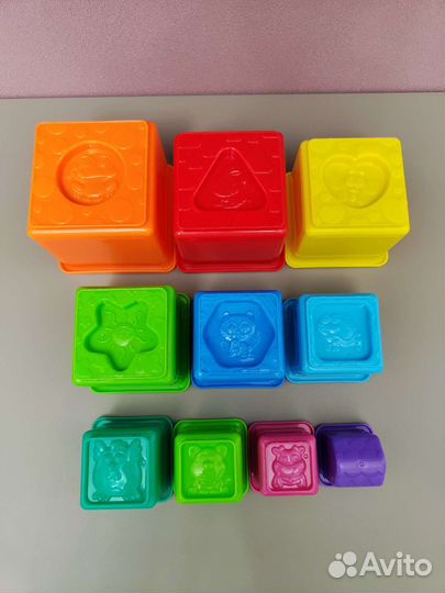 Развивающие игрушки для малышей пакетом